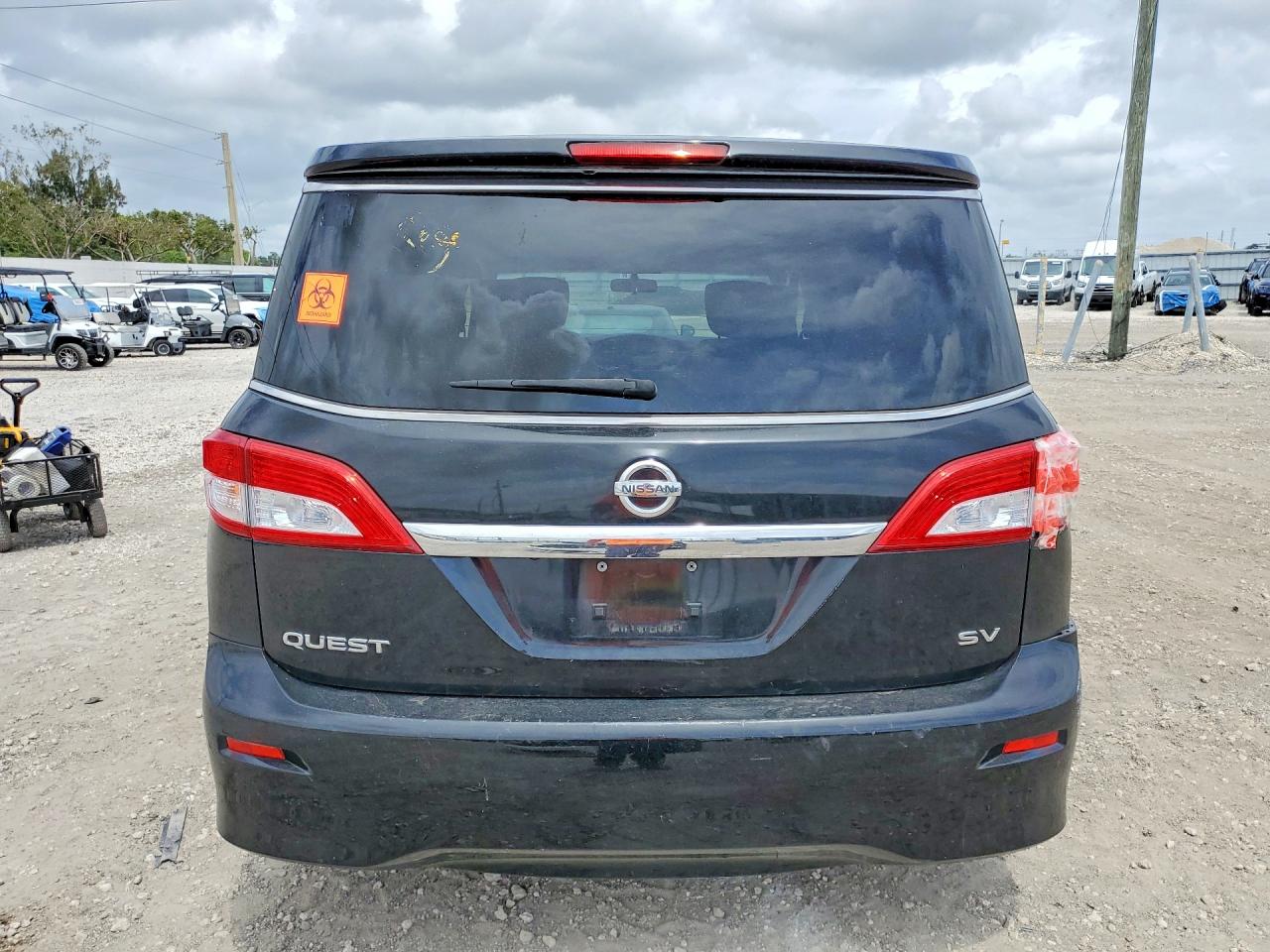 2015 NISSAN QUEST 3.5 SV photo 11