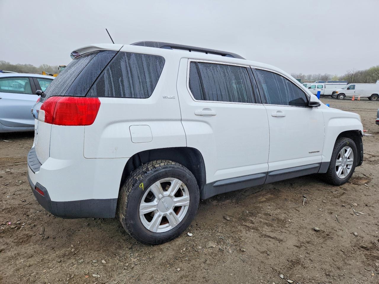 2015 GMC TERRAIN SLE photo 7