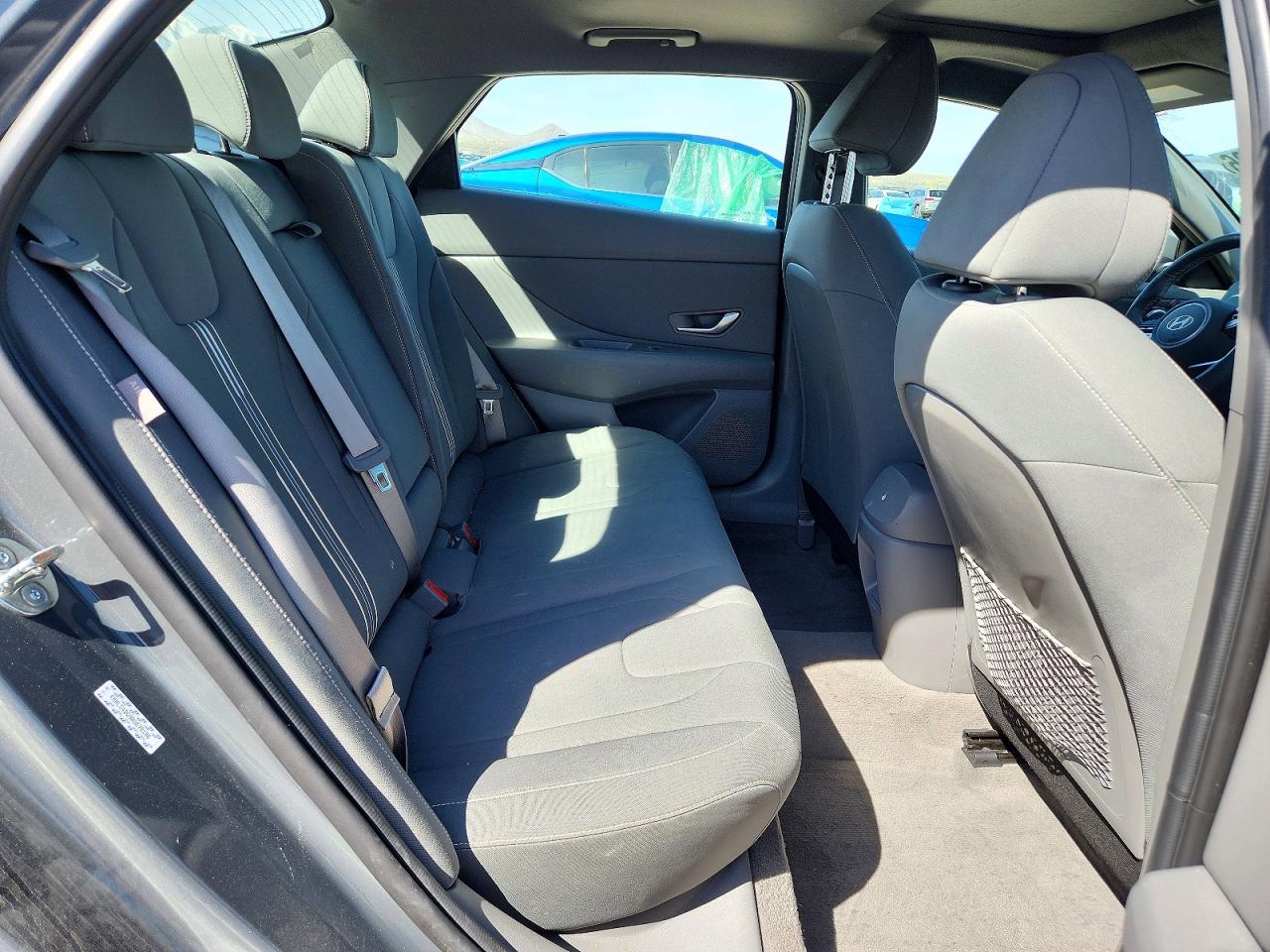 2024 HYUNDAI ELANTRA SEL photo 28