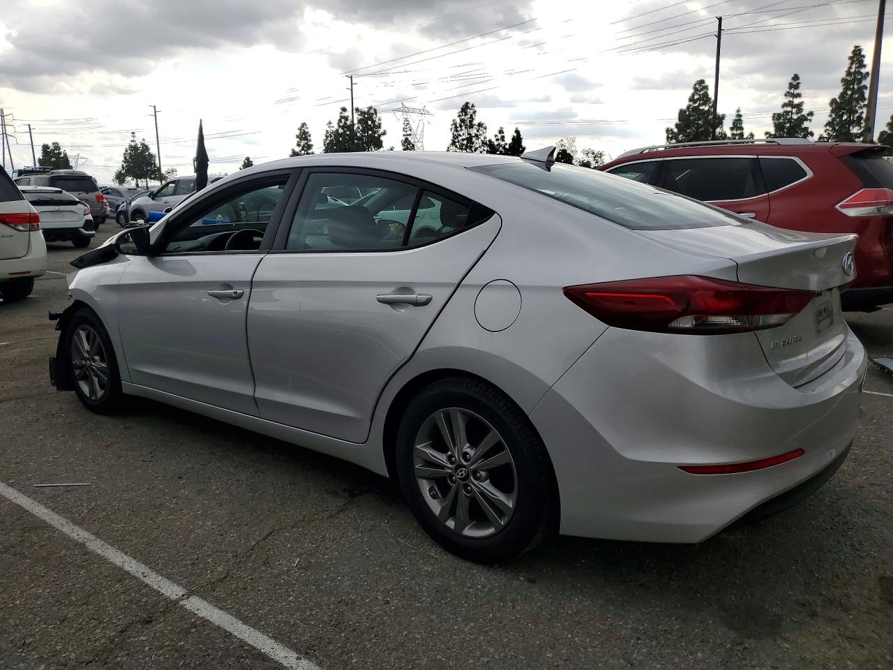 2017 HYUNDAI ELANTRA SE photo 2