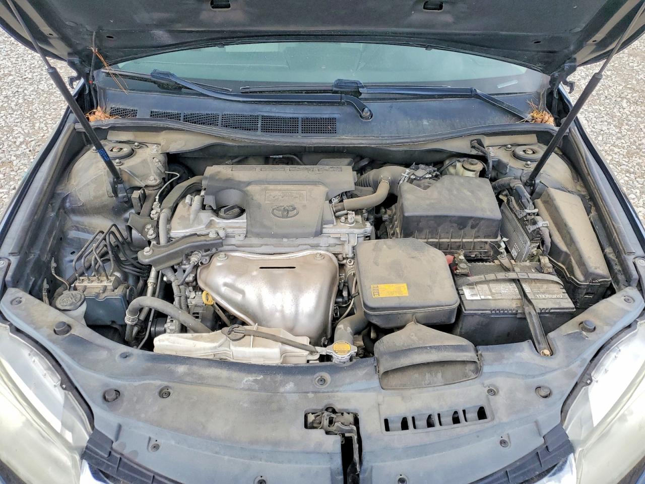 2015 TOYOTA CAMRY LE photo 21