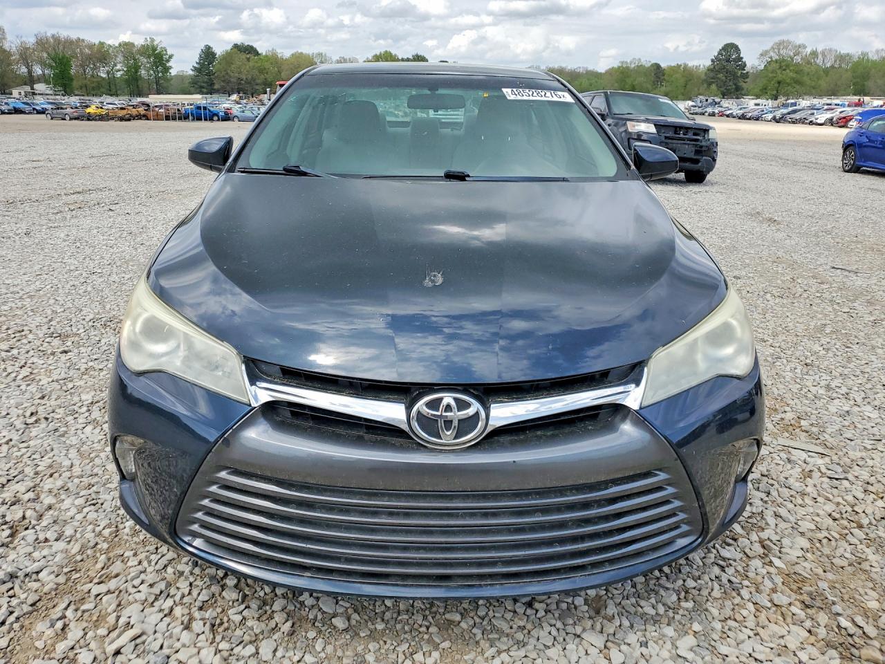 2015 TOYOTA CAMRY LE photo 9