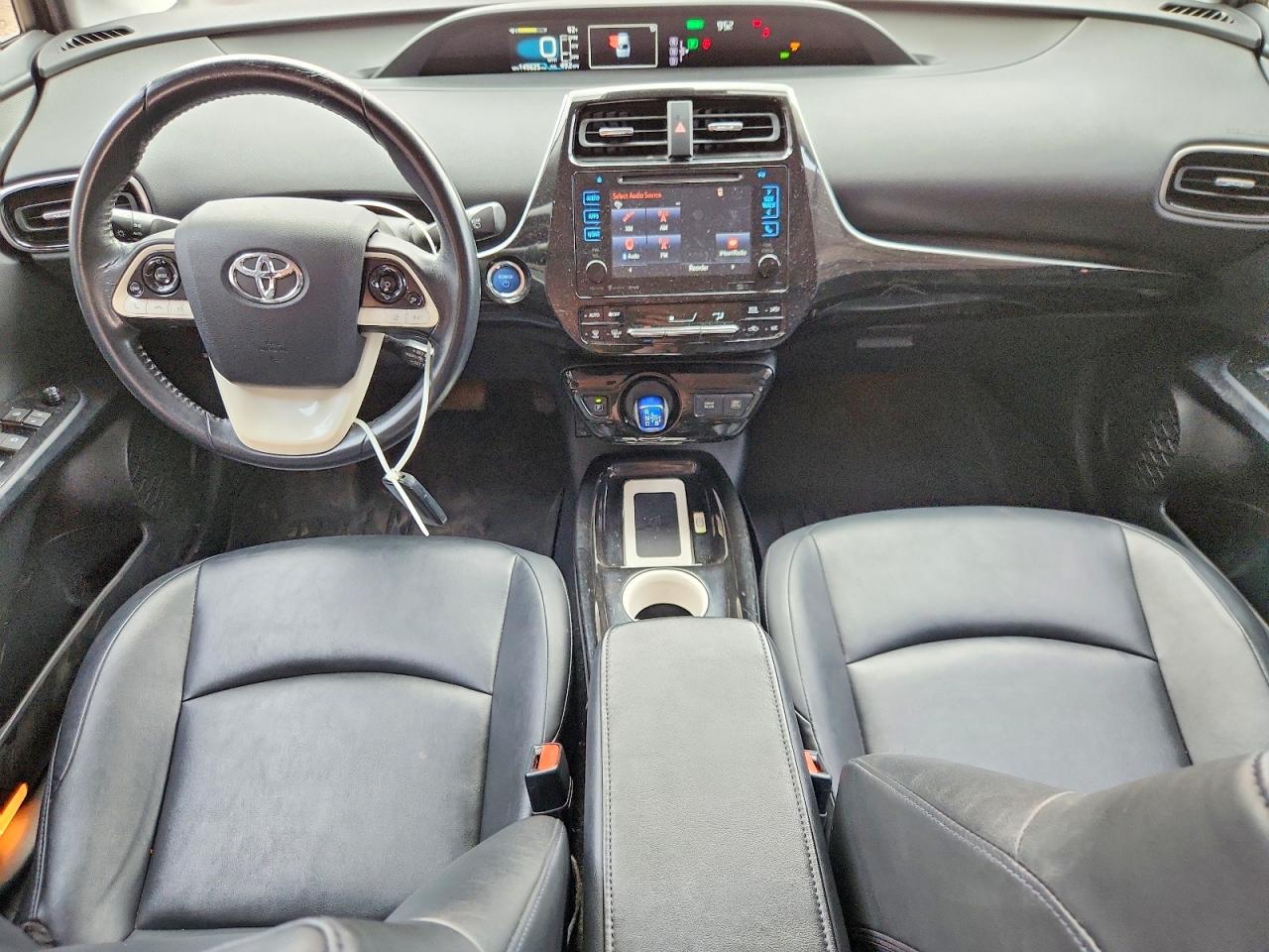 2016 TOYOTA PRIUS FOUR photo 22