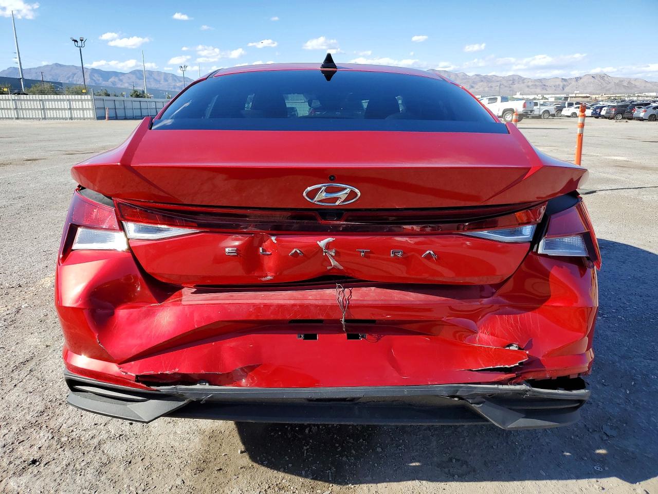 2023 HYUNDAI ELANTRA SEL photo 16