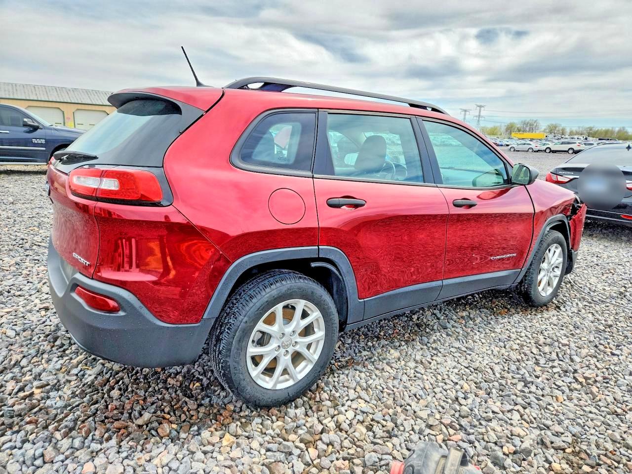 2015 JEEP CHEROKEE SPORT photo 5