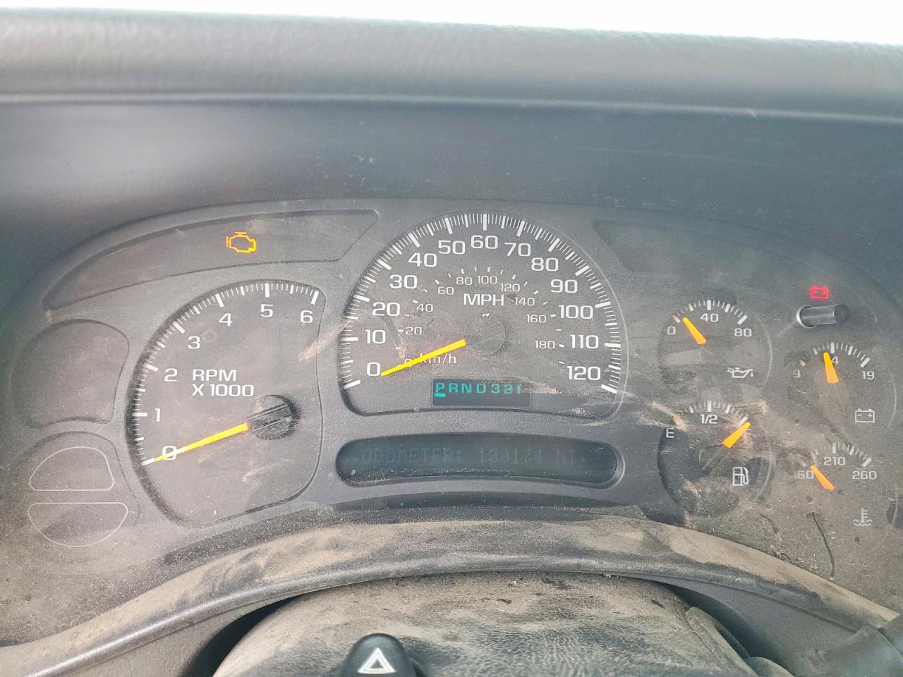 2004 CHEVROLET SUBURBAN C1500 photo 9