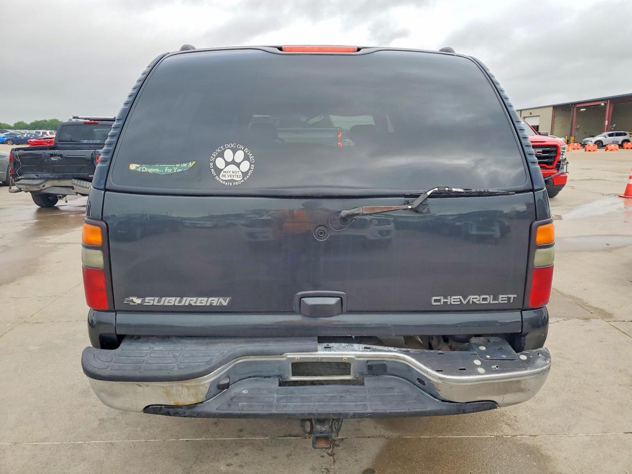 2004 CHEVROLET SUBURBAN C1500 photo 6