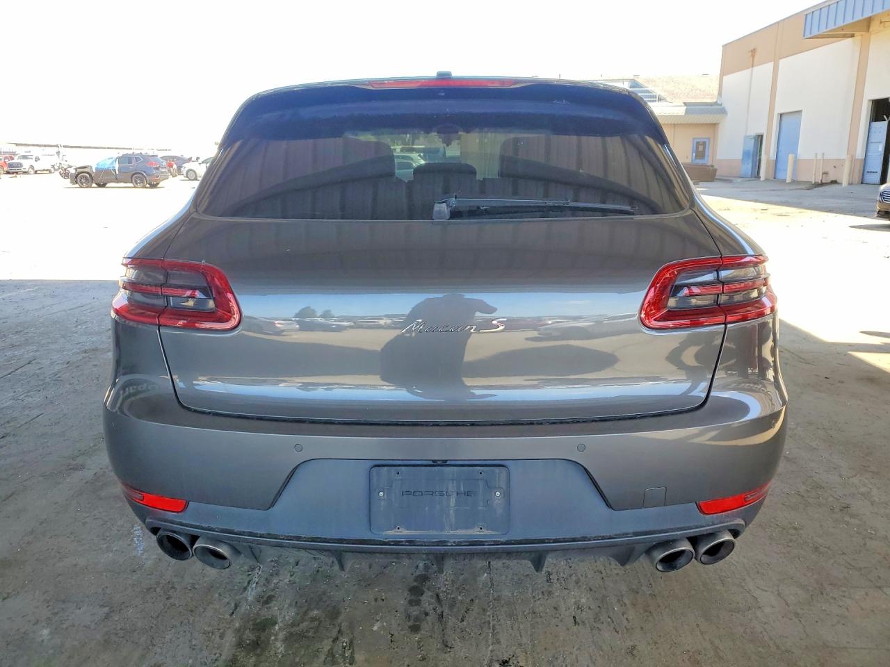 2015 PORSCHE MACAN photo 11