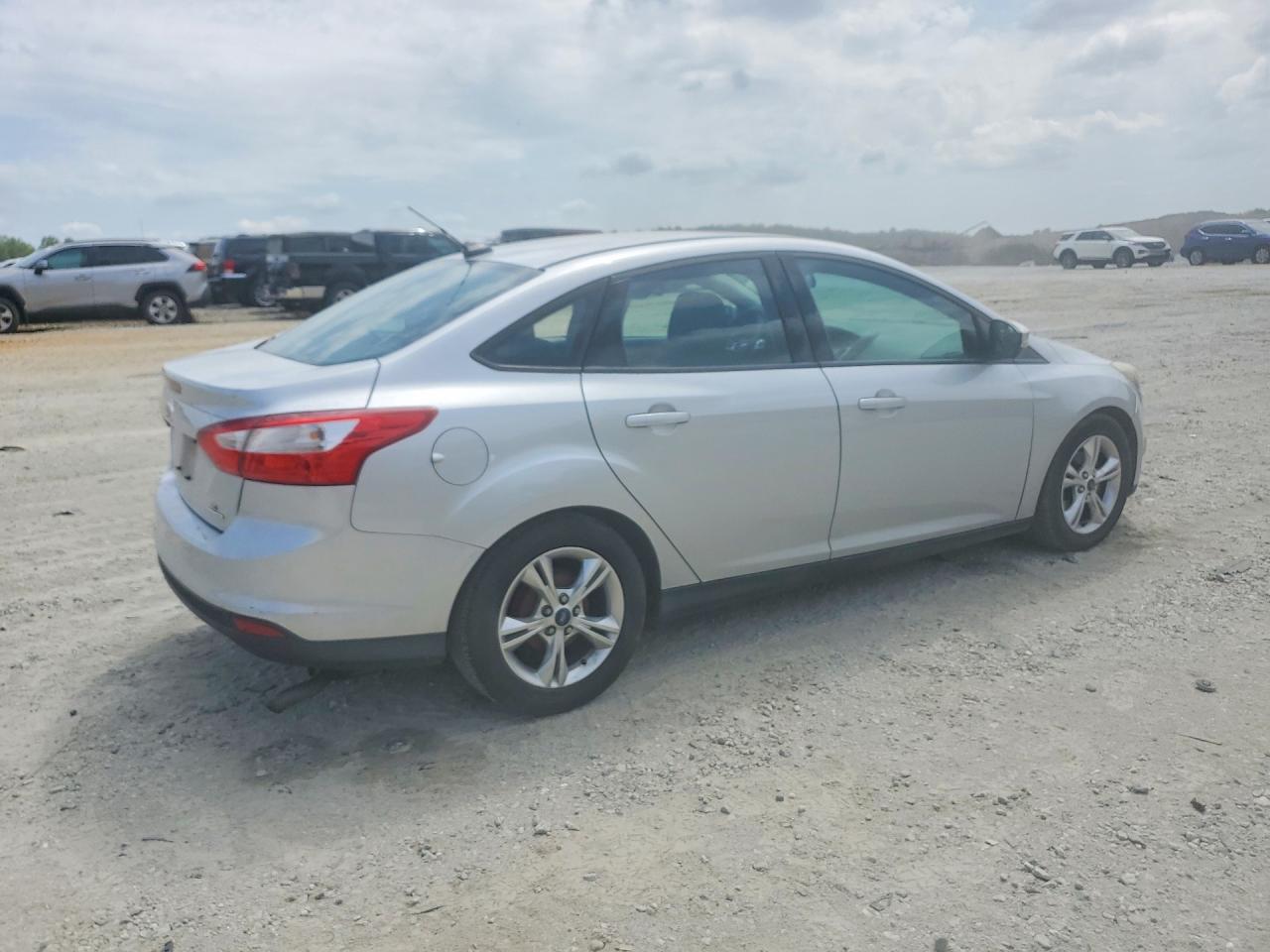2014 FORD FOCUS SE photo 7