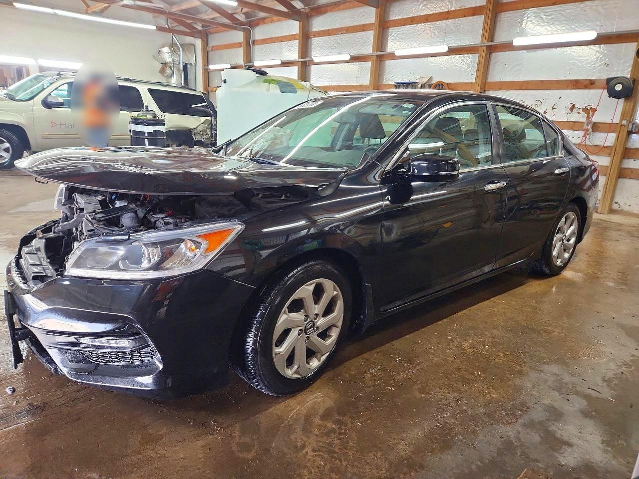 2017 HONDA ACCORD
