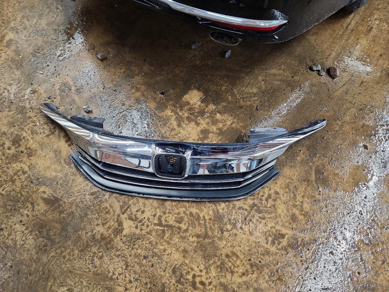 2017 HONDA ACCORD EX photo 34