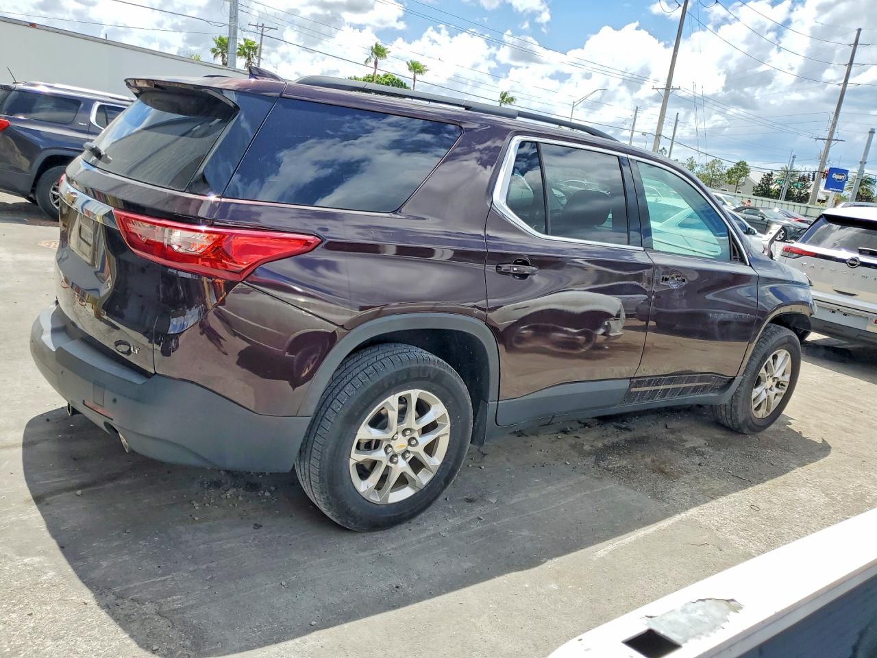 2020 CHEVROLET TRAVERSE LT photo 7
