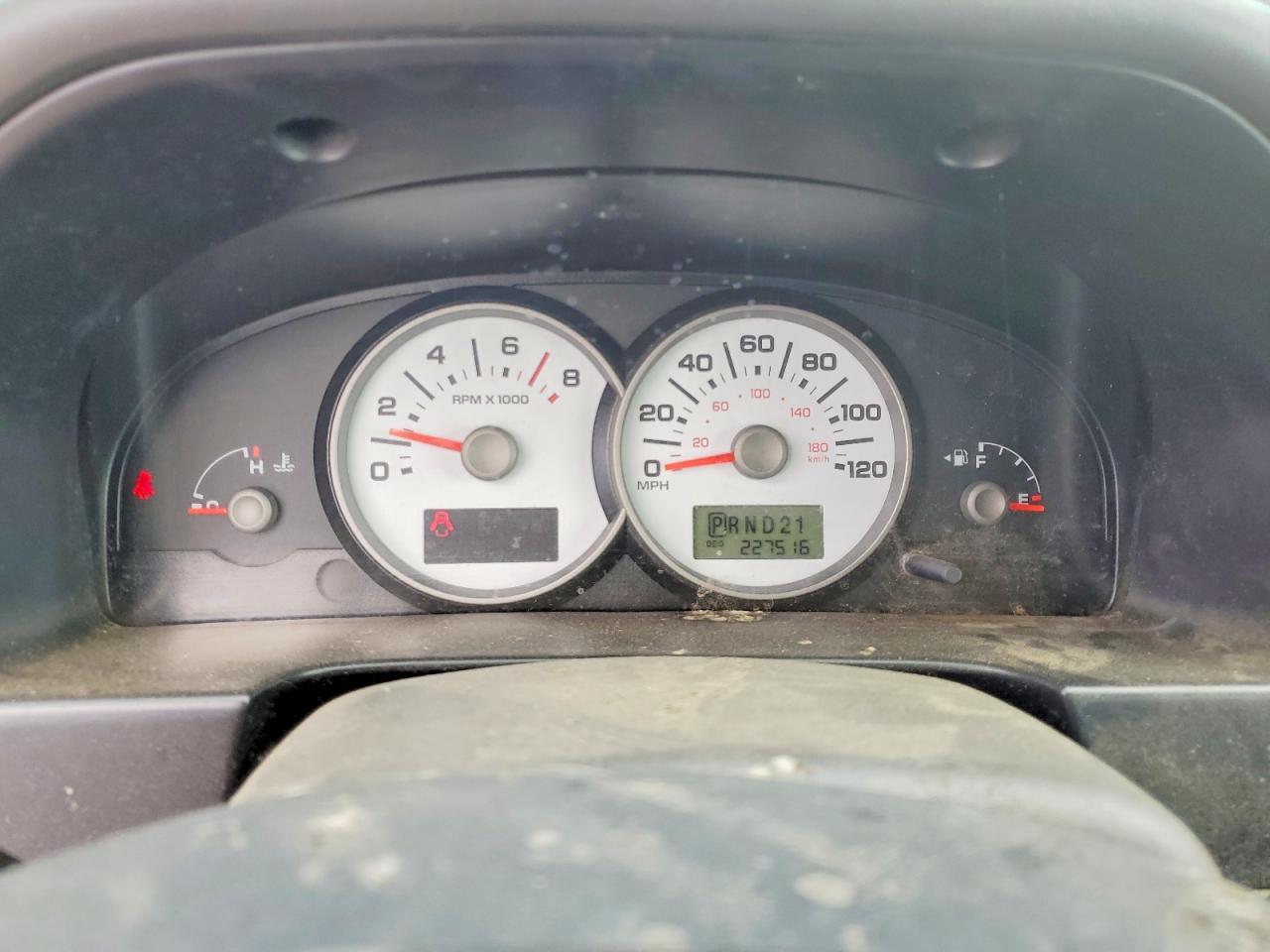 2005 FORD ESCAPE XLT photo 17