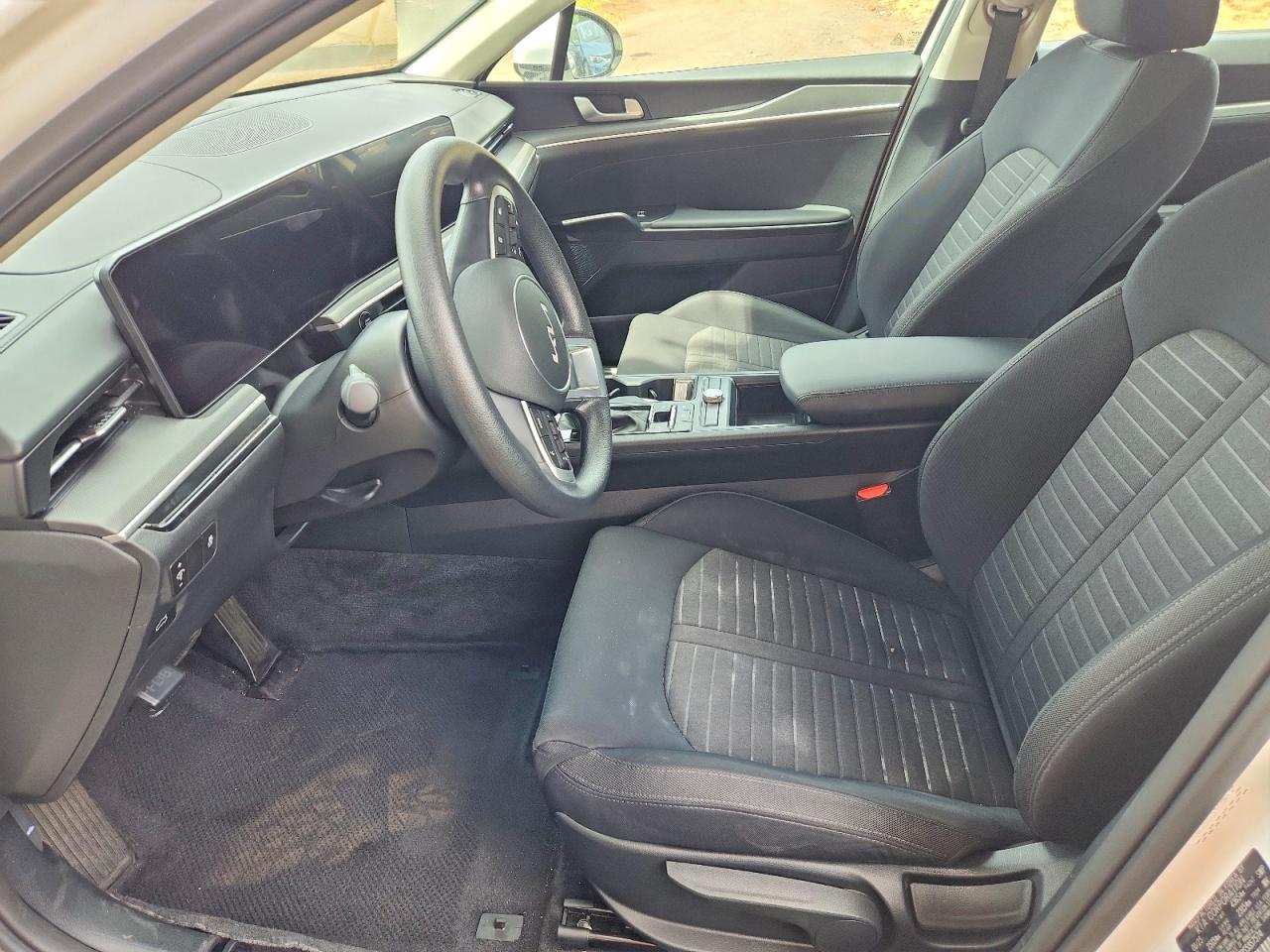 2025 KIA K5 LXS photo 13