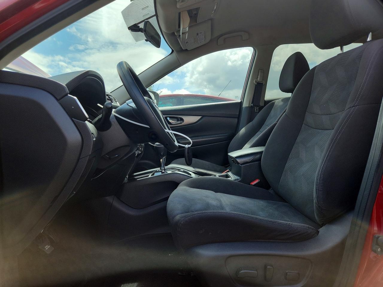 2016 NISSAN ROGUE SV photo 7