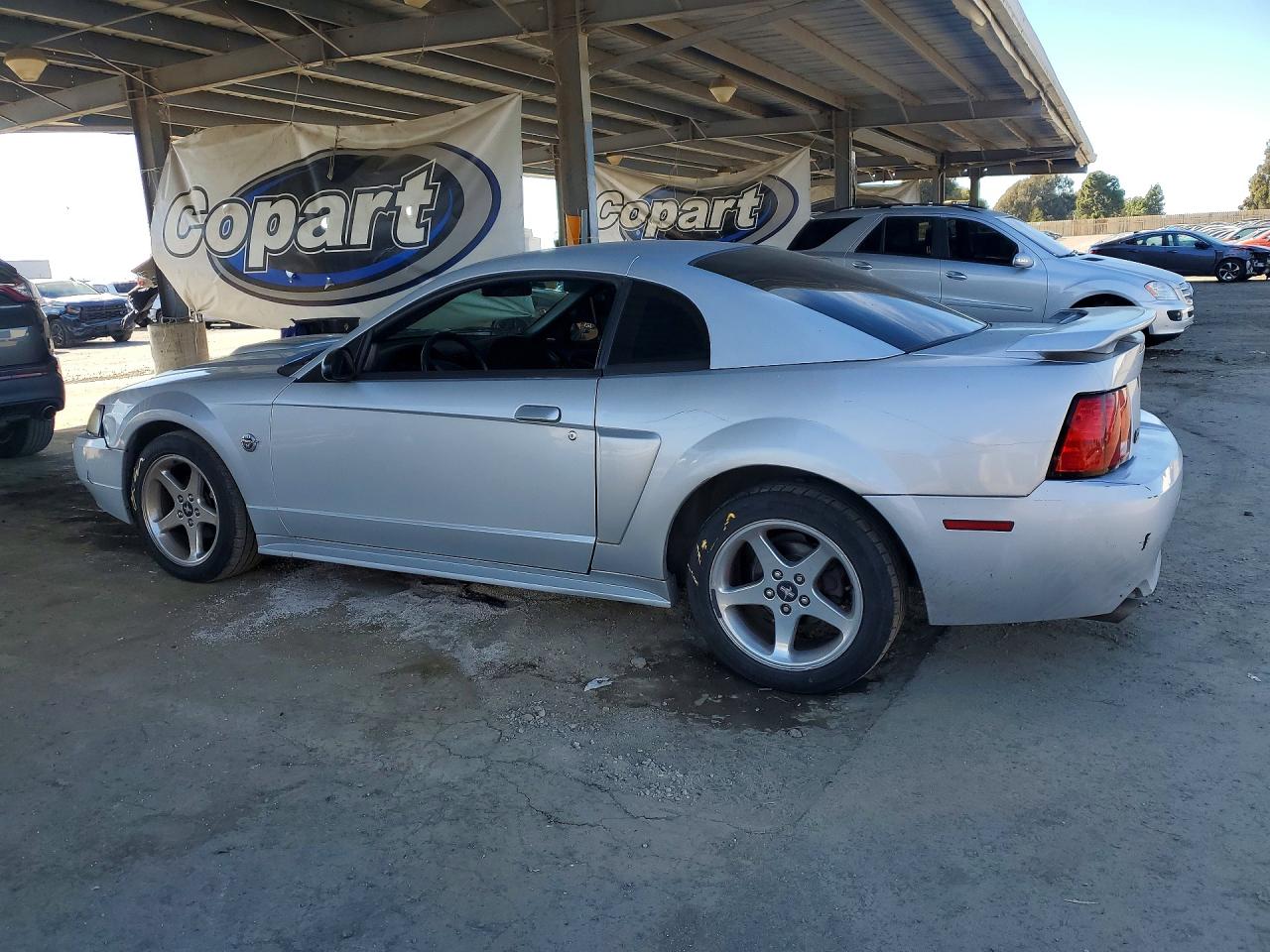 2004 FORD MUSTANG GT photo 3