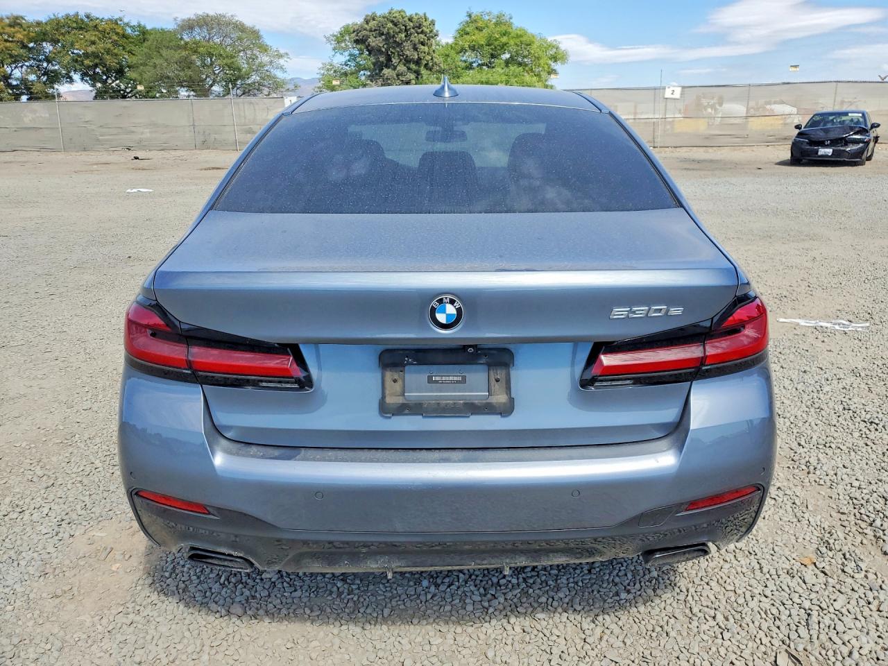 2021 BMW 530E photo 16