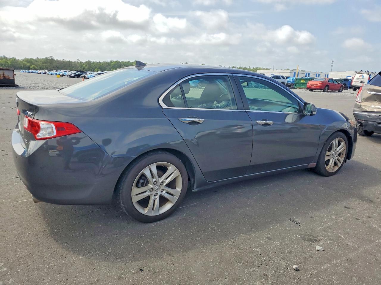 2010 ACURA TSX photo 5