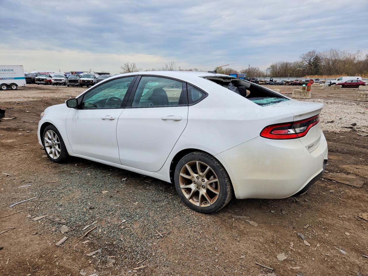 2013 DODGE DART SXT photo 2