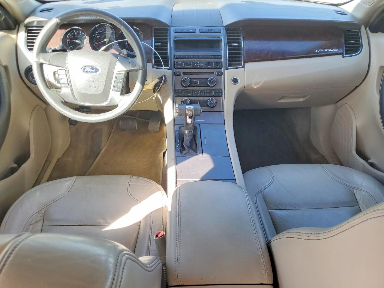 2011 FORD TAURUS SEL photo 15