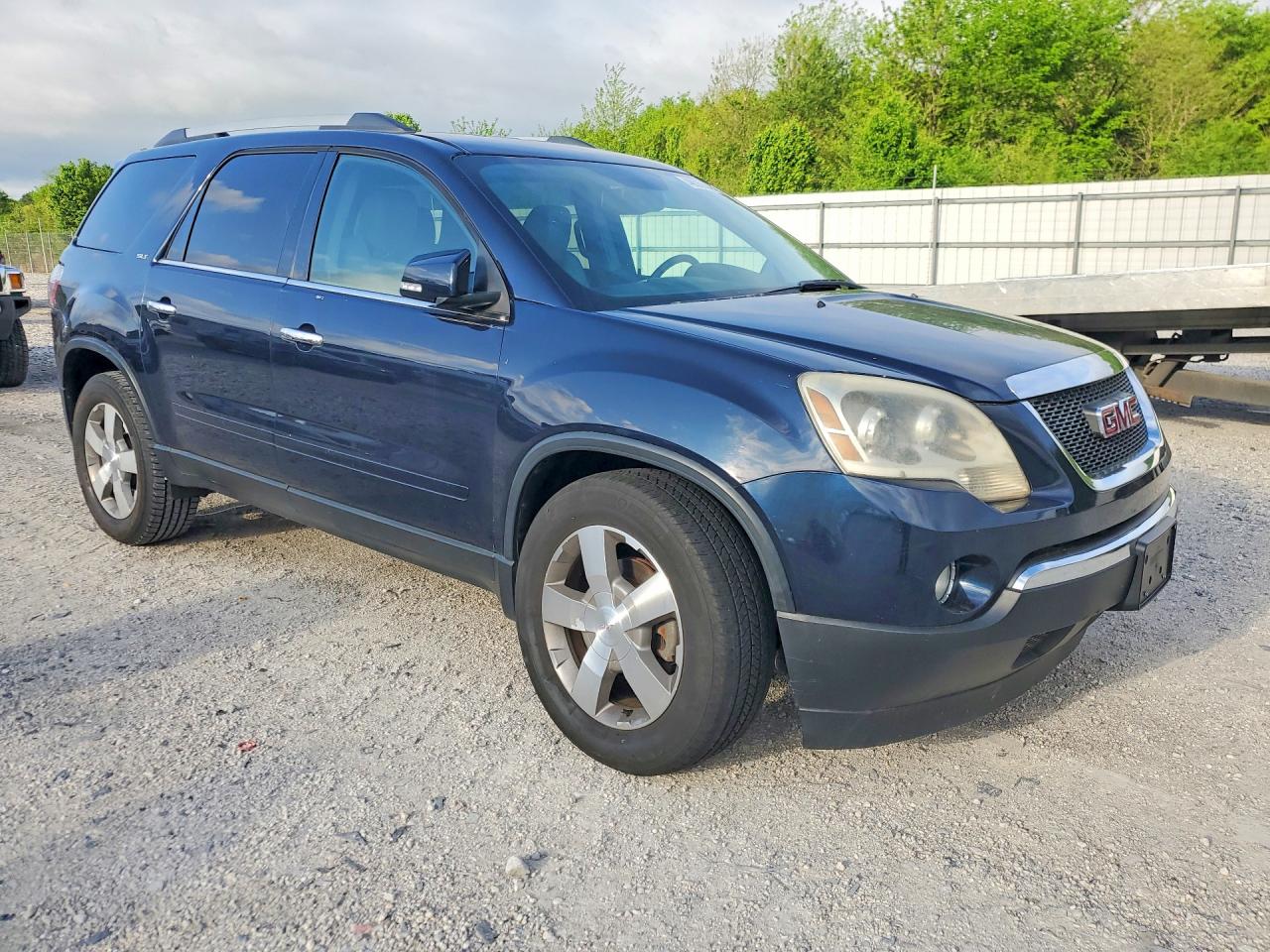 2011 GMC ACADIA SLT-2 photo 7