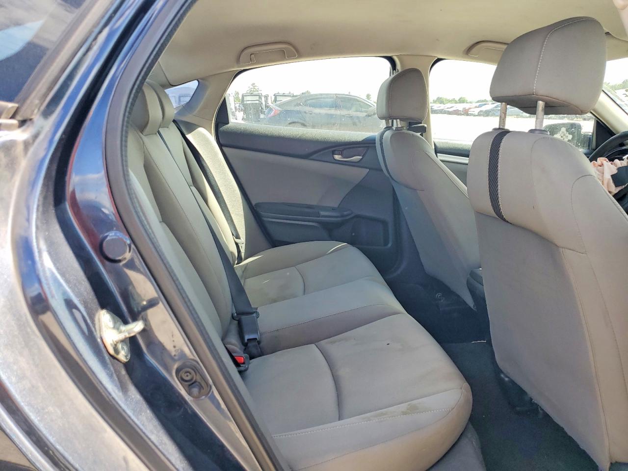 2017 HONDA CIVIC LX photo 19