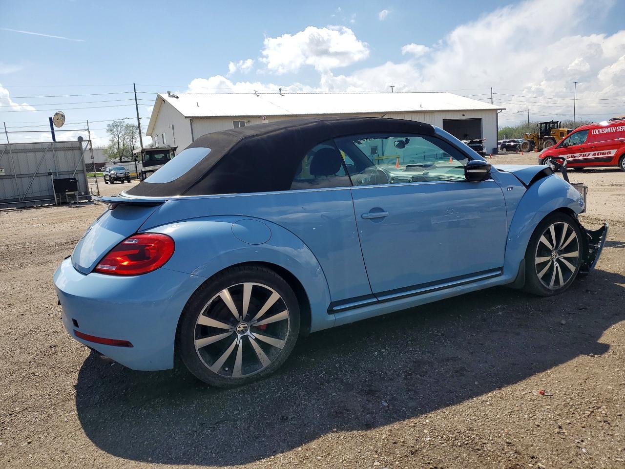 2015 VOLKSWAGEN BEETLE R-LINE photo 3