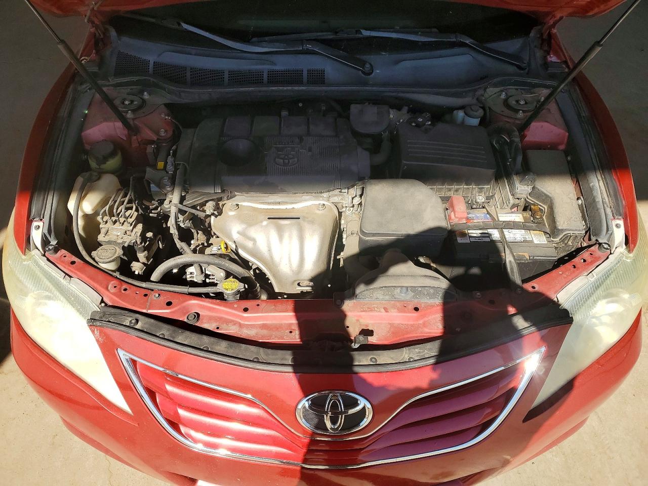 2011 TOYOTA CAMRY photo 11