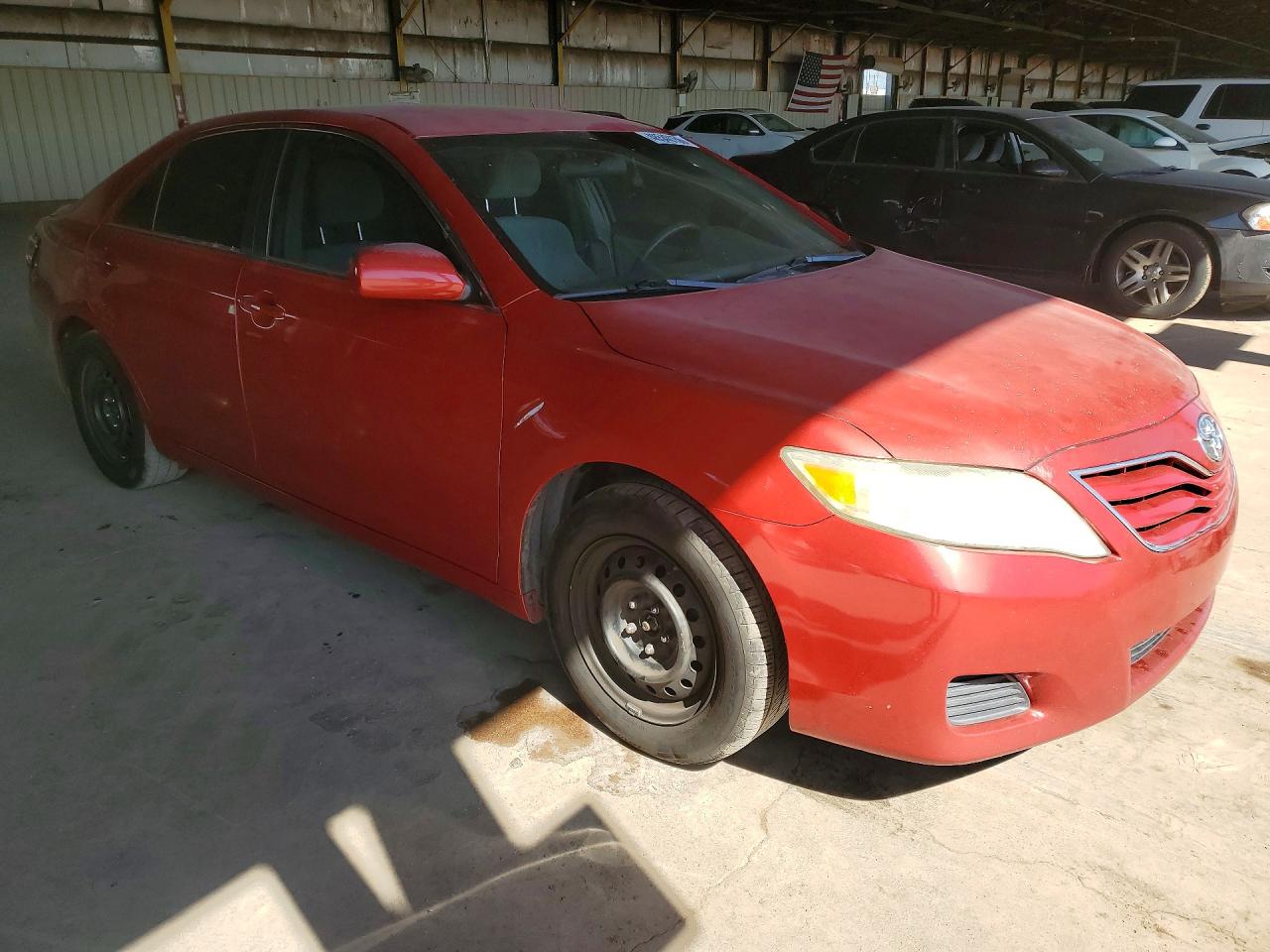 2011 TOYOTA CAMRY photo 4