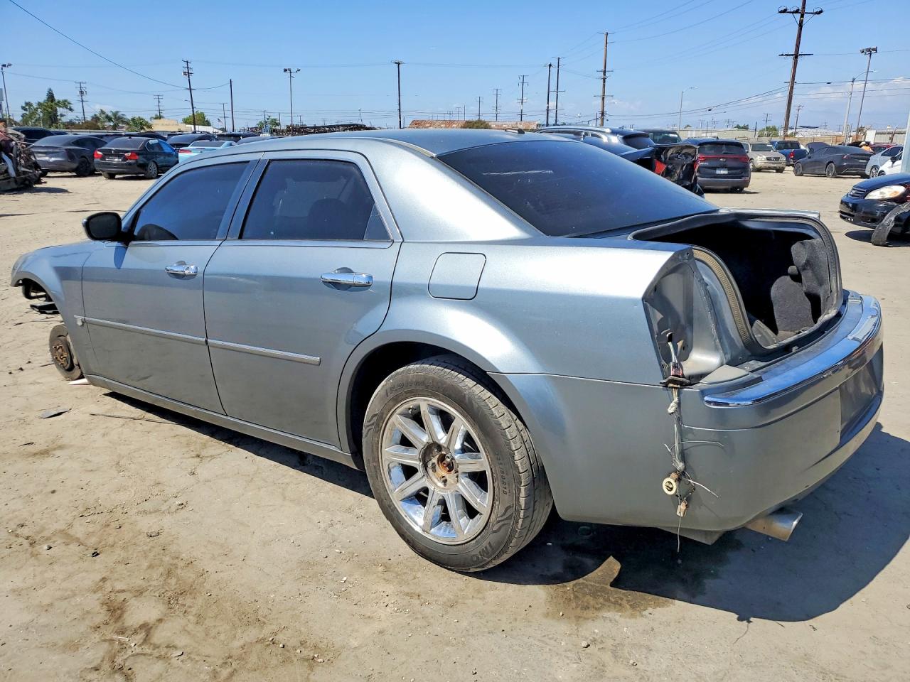 2006 CHRYSLER 300C photo 3