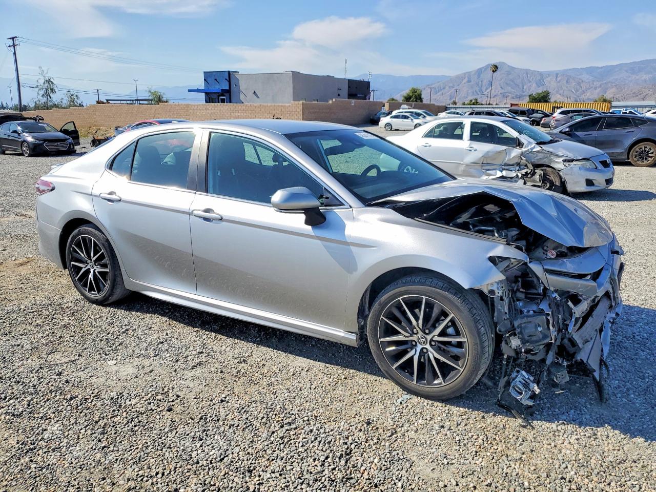 2023 TOYOTA CAMRY SE photo 4