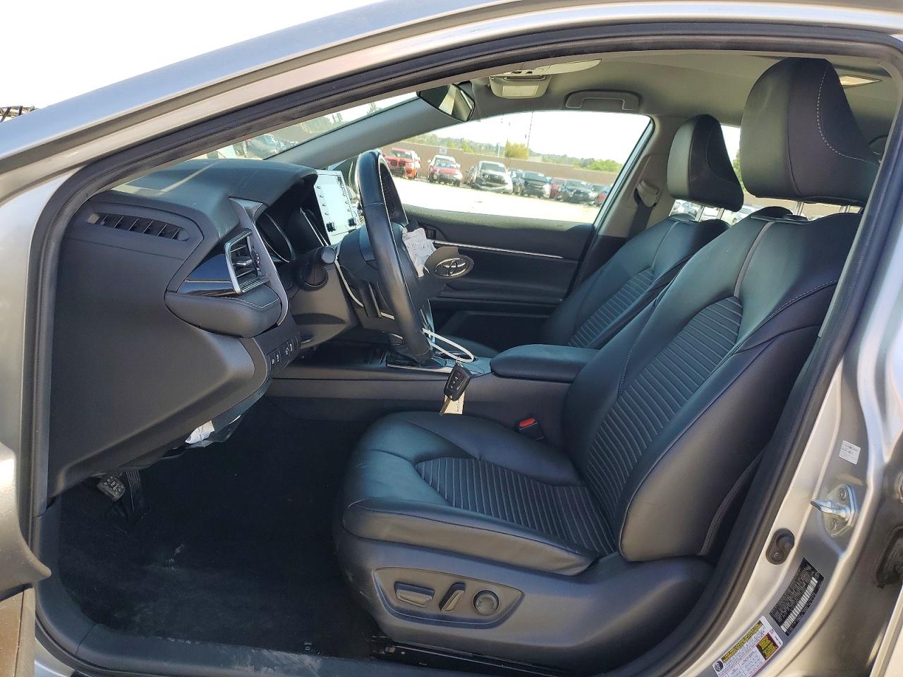 2023 TOYOTA CAMRY SE photo 7