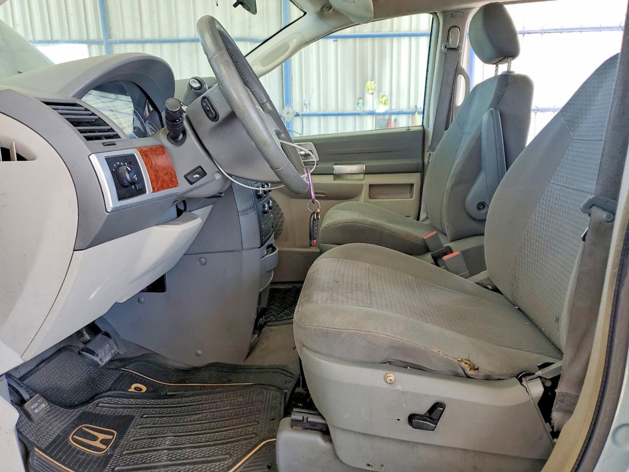 2008 CHRYSLER TOWN & COUNTRY TOURING photo 19