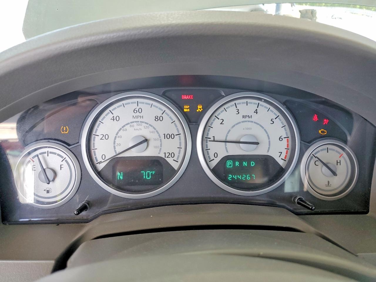 2008 CHRYSLER TOWN & COUNTRY TOURING photo 25