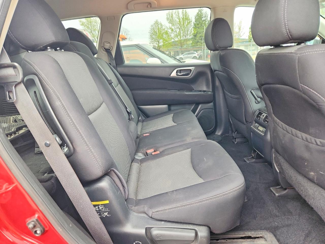2017 NISSAN PATHFINDER SV photo 21