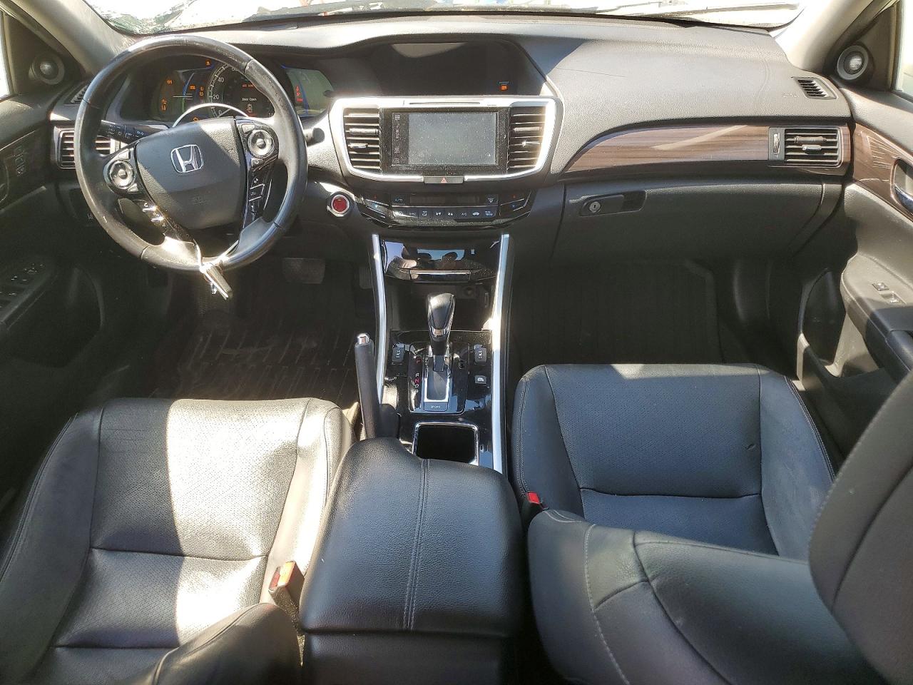 2017 HONDA ACCORD TOURING HYBRID photo 22