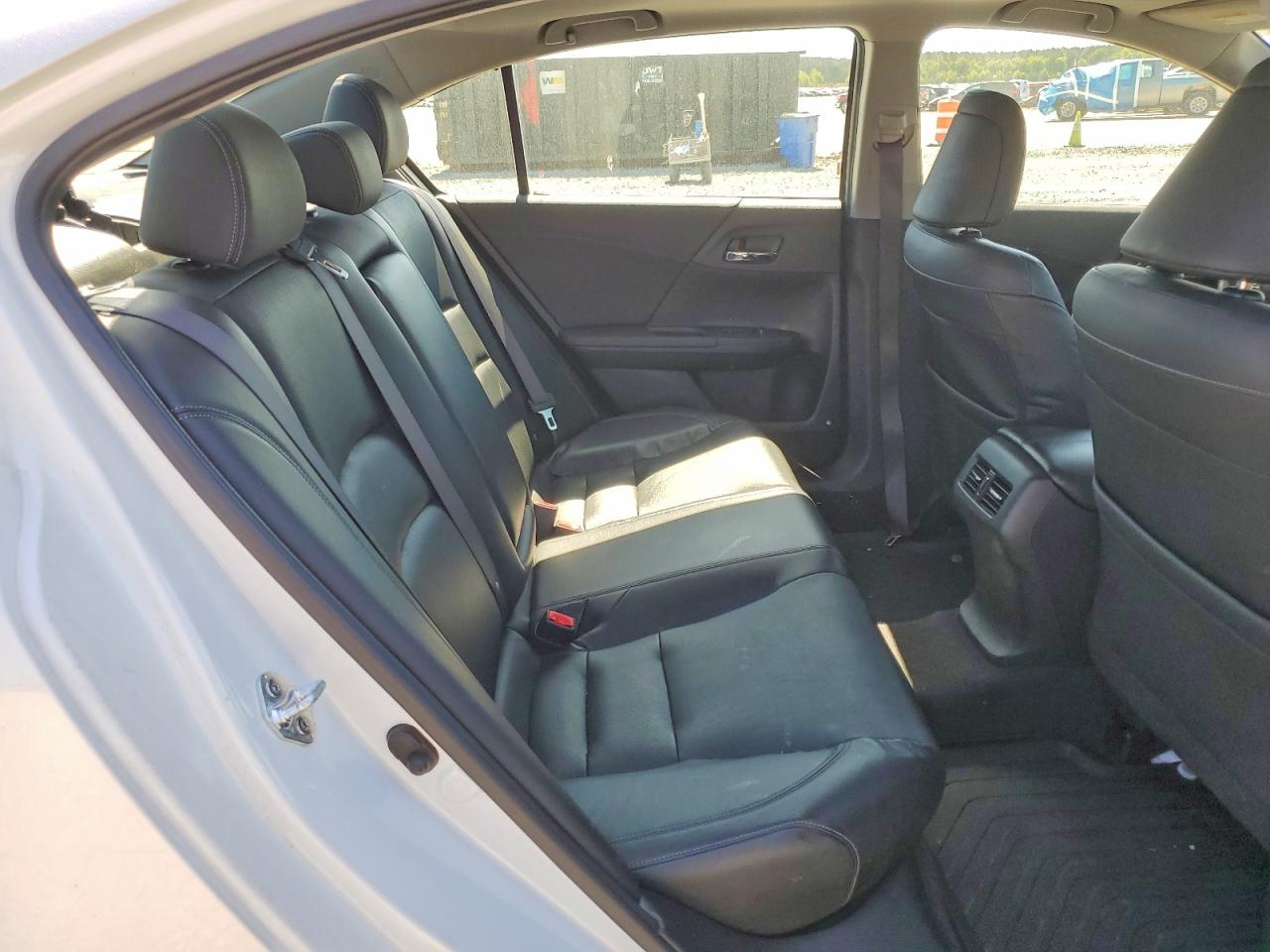 2017 HONDA ACCORD TOURING HYBRID photo 28