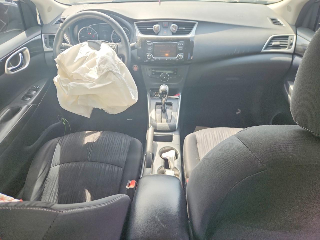 2018 NISSAN SENTRA SV photo 15