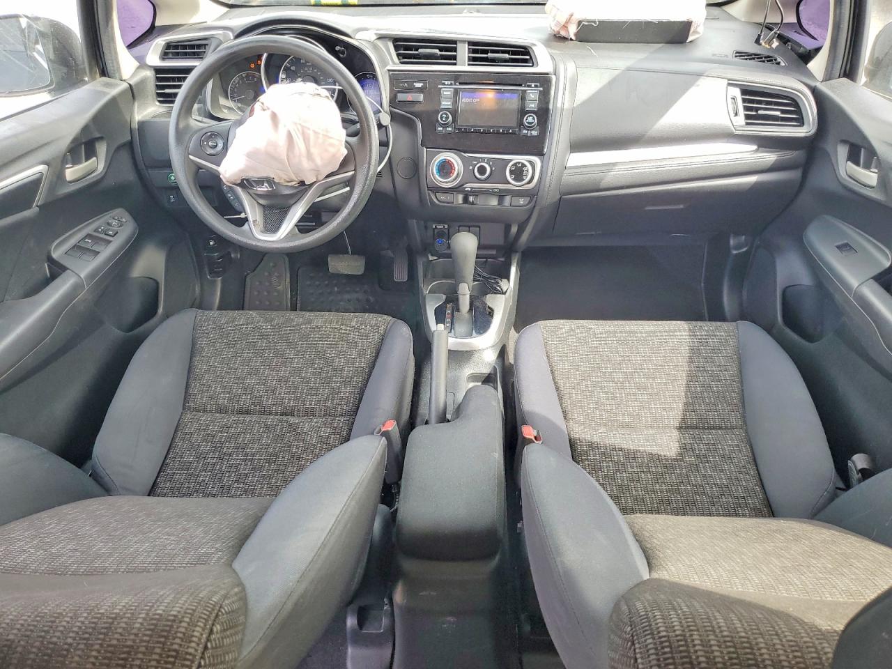 2017 HONDA FIT LX photo 22