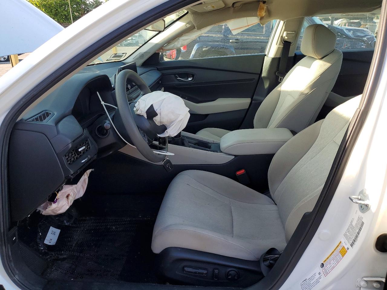 2024 HONDA ACCORD EX photo 13