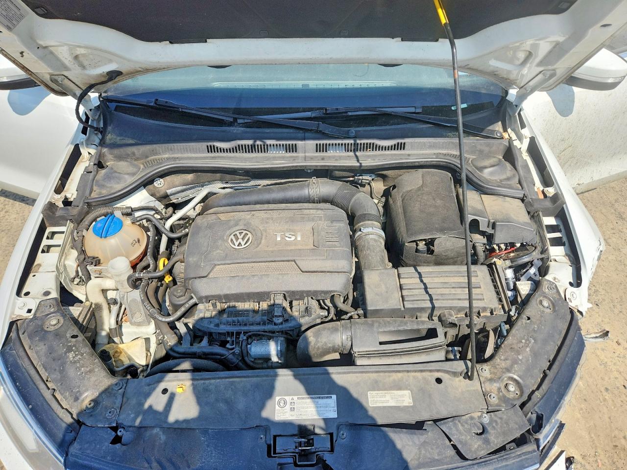 2015 VOLKSWAGEN JETTA SE photo 31