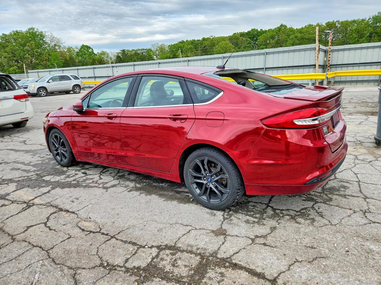 2018 FORD FUSION SE photo 2