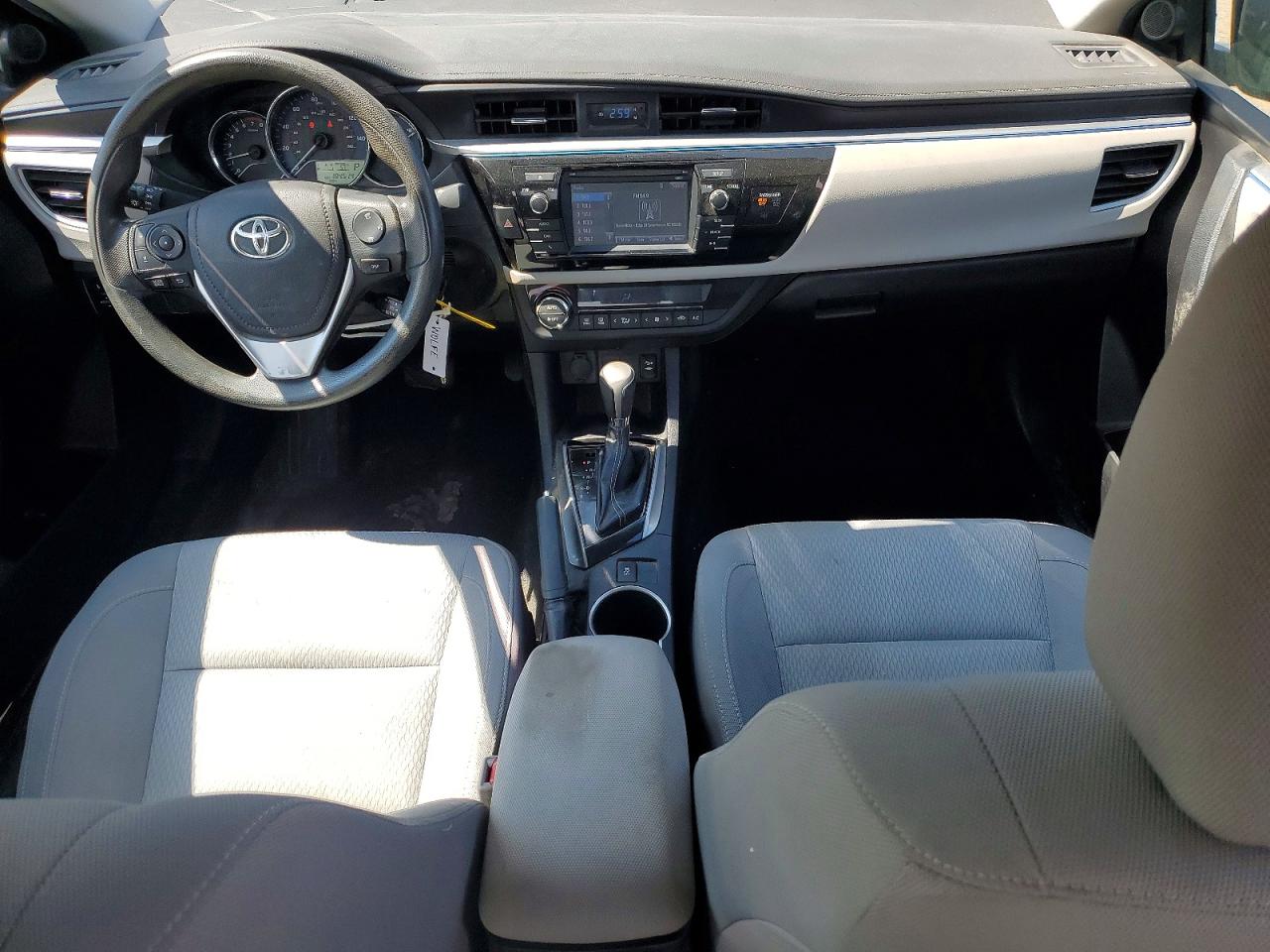 2016 TOYOTA COROLLA LE photo 15