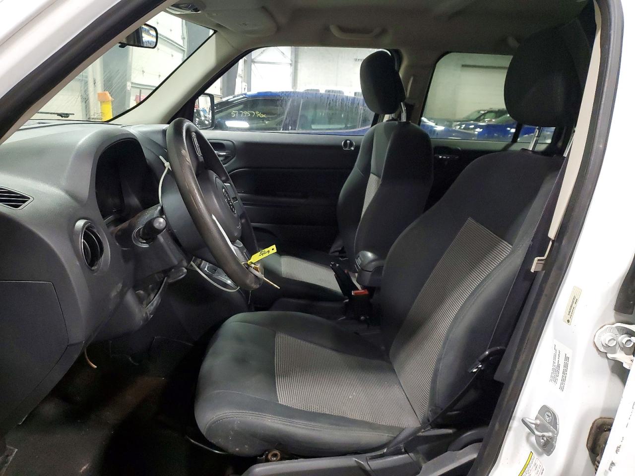 2014 JEEP PATRIOT SPORT photo 19