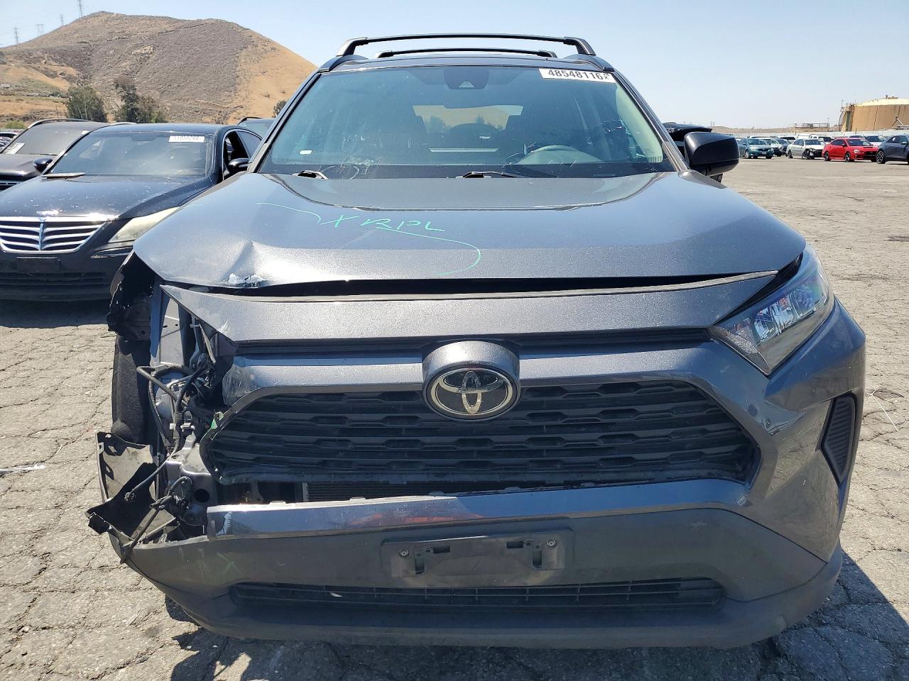 2019 TOYOTA RAV4 LE photo 5