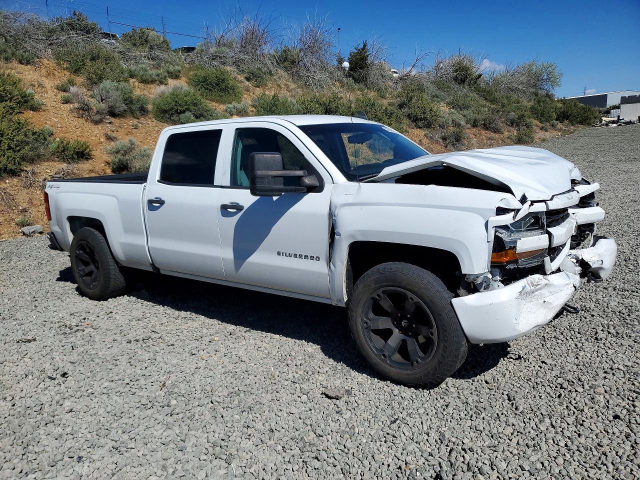 2018 CHEVROLET SILVERADO K1500 CUSTOM photo 7