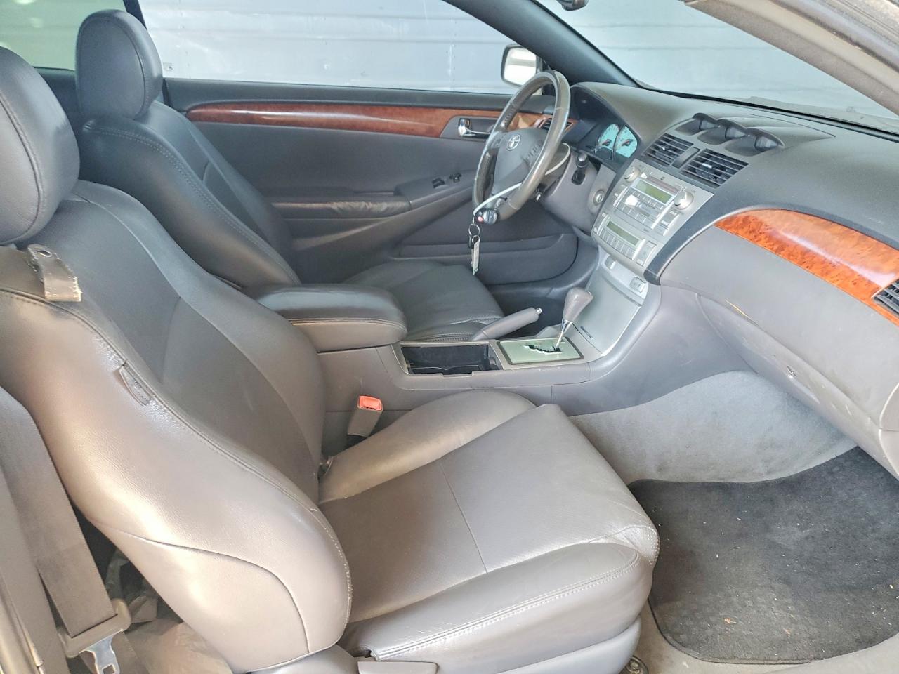 2006 TOYOTA CAMRY SOLARA SLE V6 photo 10