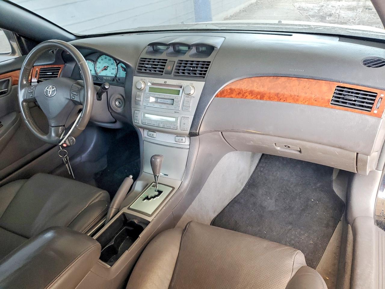 2006 TOYOTA CAMRY SOLARA SLE V6 photo 8