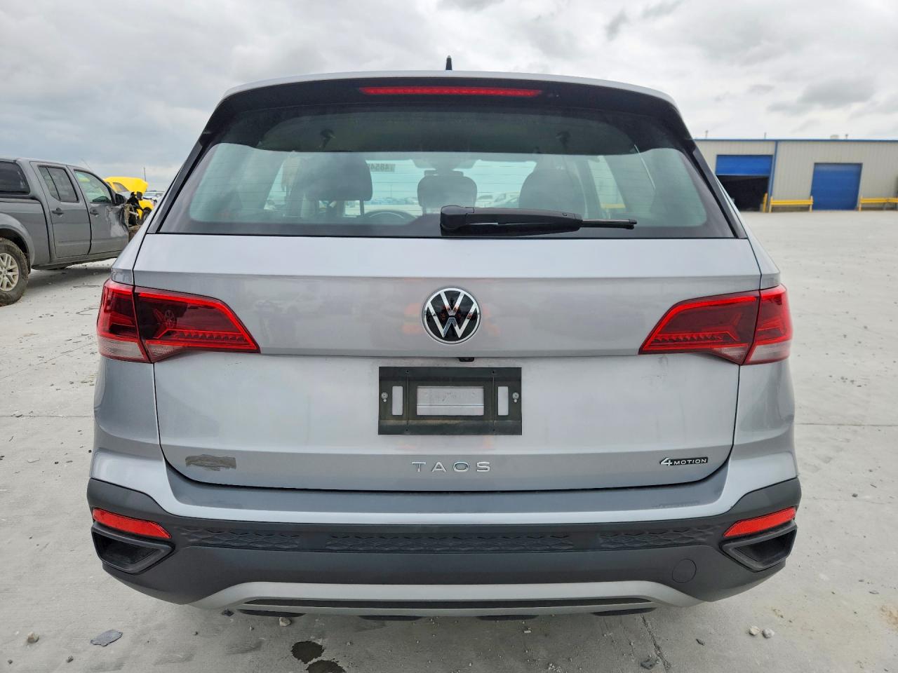 2024 VOLKSWAGEN TAOS S photo 6