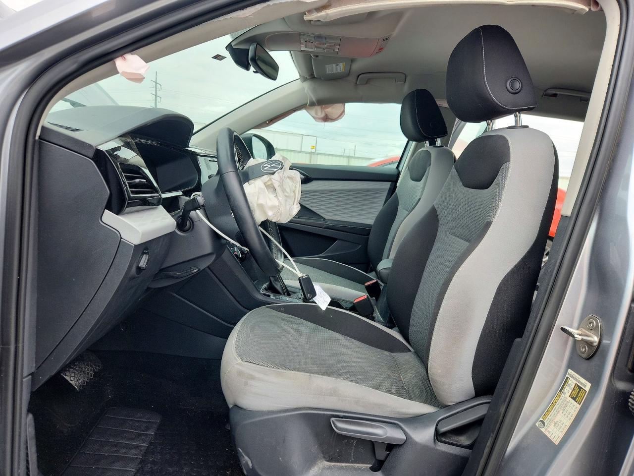 2024 VOLKSWAGEN TAOS S photo 7